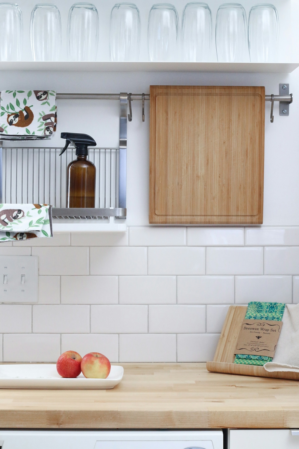 Clean kitchen counter